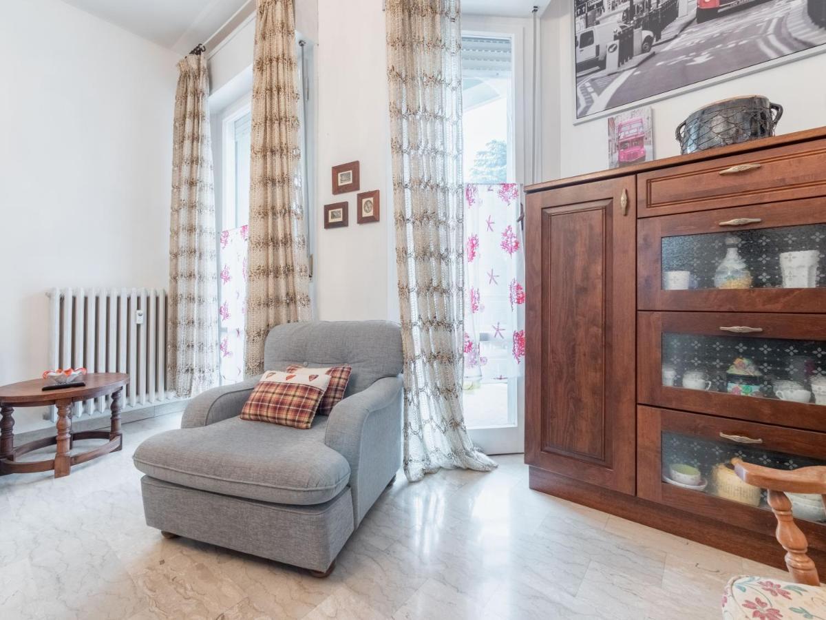 Flaminia Bright & Roomy Apartment Pesaro Kültér fotó